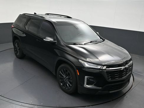 Used 2023 Chevrolet Traverse RS FWD image 21