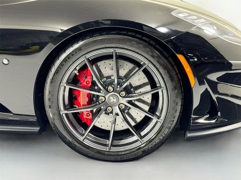 Used 2018 Ferrari 812 Superfast image 35