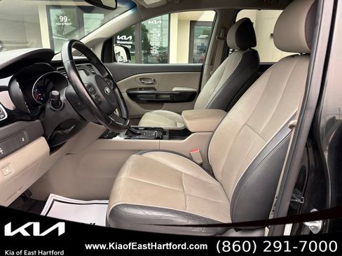 Used 2016 Kia Sedona EX FWD image 27