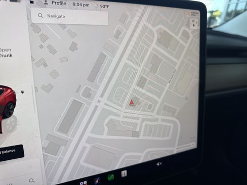 Used 2023 Tesla Model 3 Standard Range RWD image 3