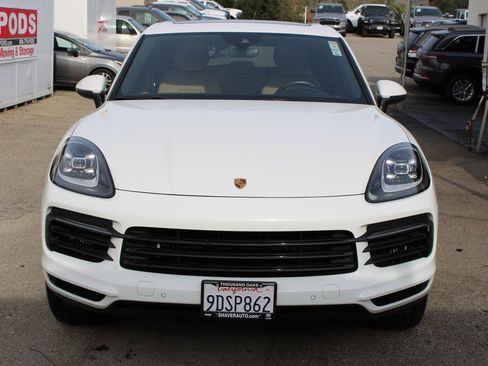 Used 2021 Porsche Cayenne image 2