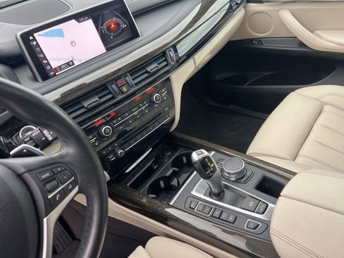 Used 2018 BMW X5 xDrive40e image 19