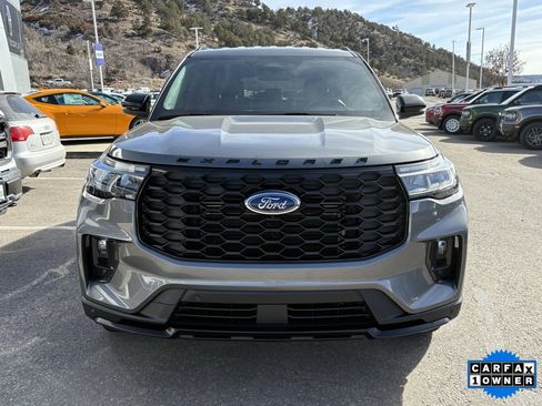 Certified 2025 Ford Explorer ST-Line w/ ST-Line Street Pack image 12