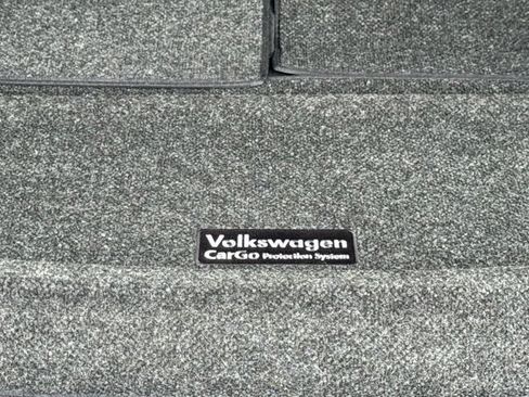 Used 2021 Volkswagen Tiguan SEL AWD/4WD image 12
