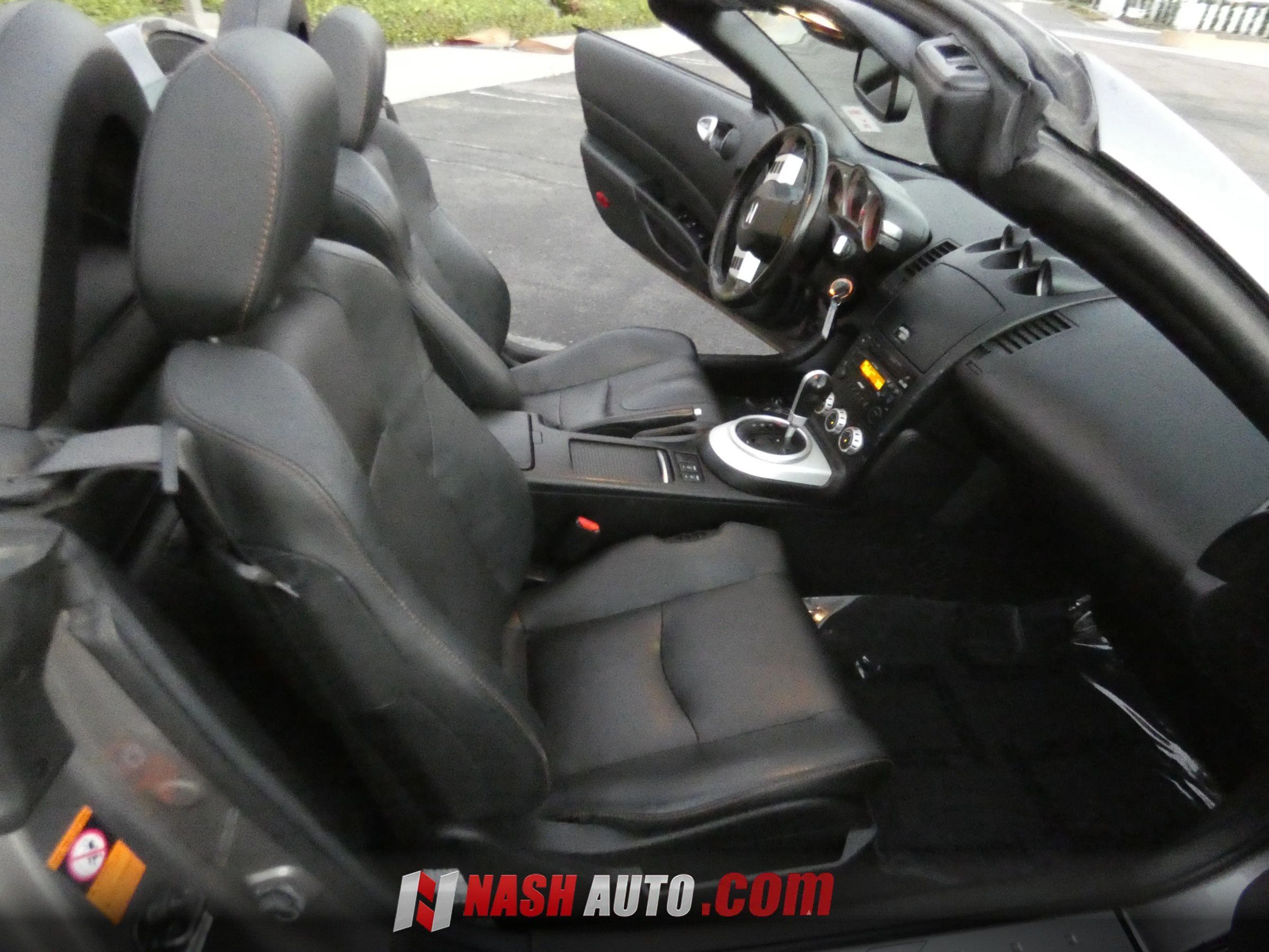 Used 2008 Nissan 350Z Touring RWD image 28