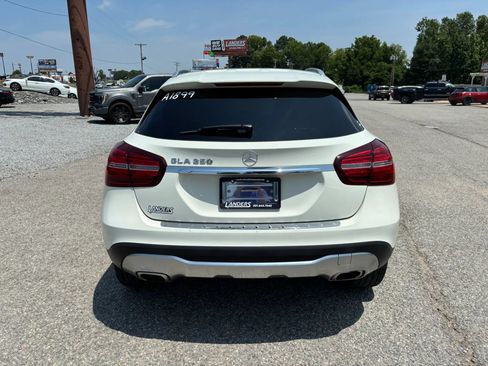Used 2018 Mercedes-Benz GLA 250 image 4