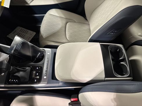 New 2026 Kia Carnival EX FWD image 21