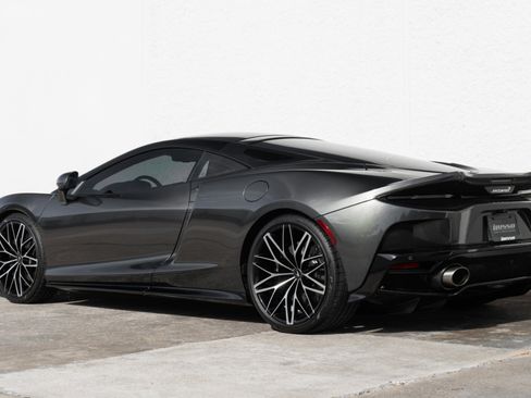 Used 2021 McLaren GT image 9