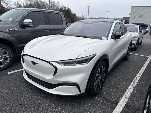 Used 2023 Ford Mustang Mach-E Premium image 9