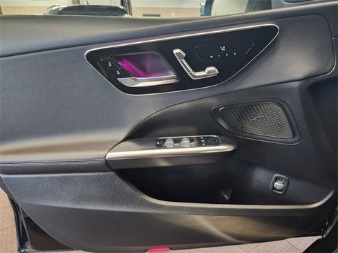 Used 2025 Mercedes-Benz C 300 4MATIC Sedan image 22