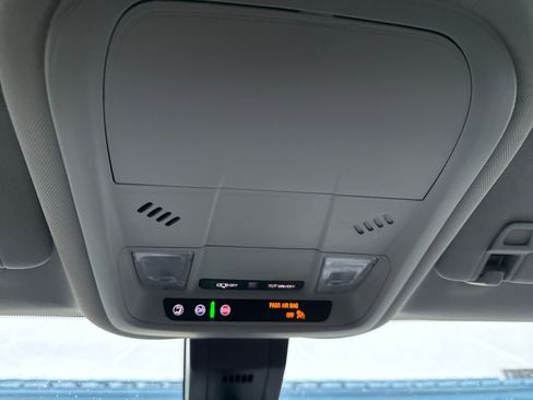 Used 2024 Chevrolet Equinox LS w/ LS Convenience Package image 21