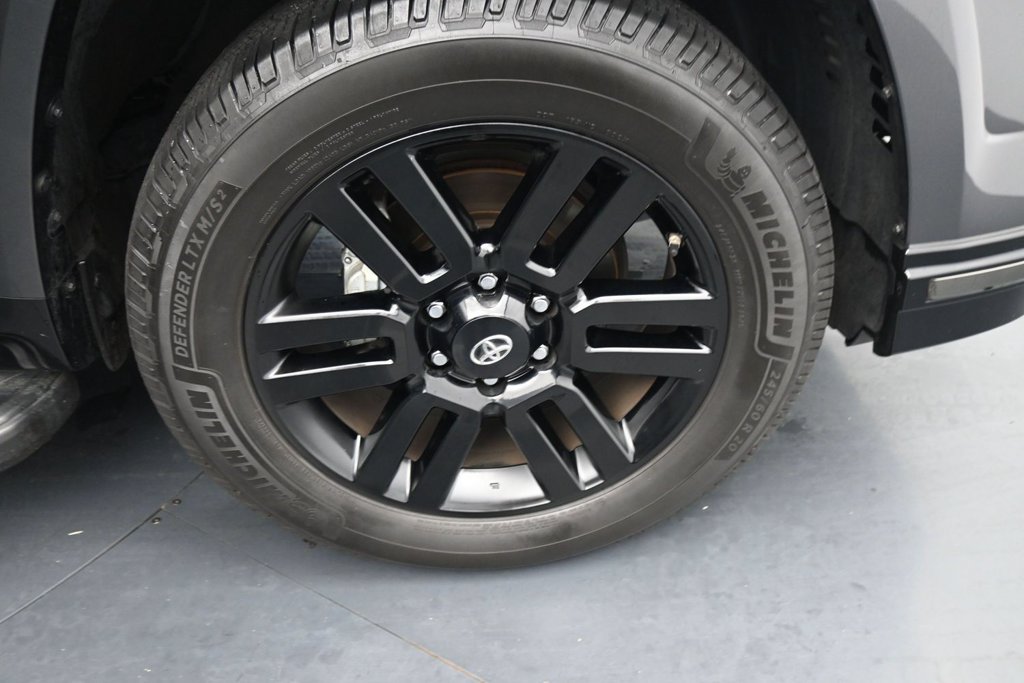 Used 2021 Toyota 4Runner Nightshade AWD/4WD image 13