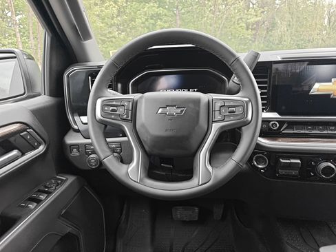 Certified 2026 Chevrolet Silverado 1500 RST w/ RST Select Package AWD/4WD image 4