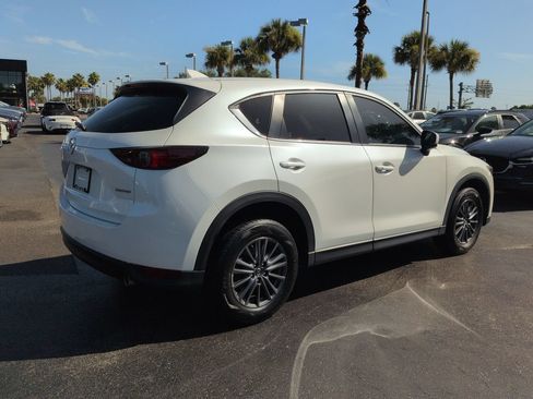 Used 2021 MAZDA CX-5 Touring FWD image 4