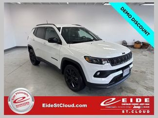 New 2026 Jeep Compass Latitude AWD/4WD 360° Tour