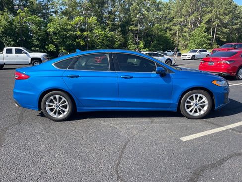 Used 2020 Ford Fusion SE FWD image 21
