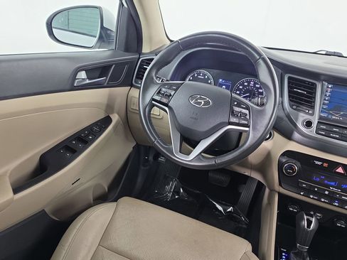 Used 2017 Hyundai Tucson SE Plus AWD/4WD image 36