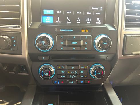 Used 2018 Ford F250 Platinum w/ Platinum Ultimate Package AWD/4WD image 17