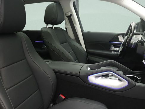 New 2026 Mercedes-Benz GLS 450 4MATIC image 7