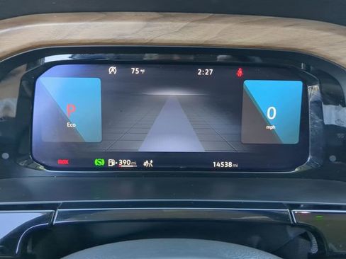 Certified 2024 Volkswagen Atlas SE image 33