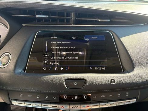 Used 2019 Cadillac XT4 Premium Luxury w/ Driver Awareness Package image 18