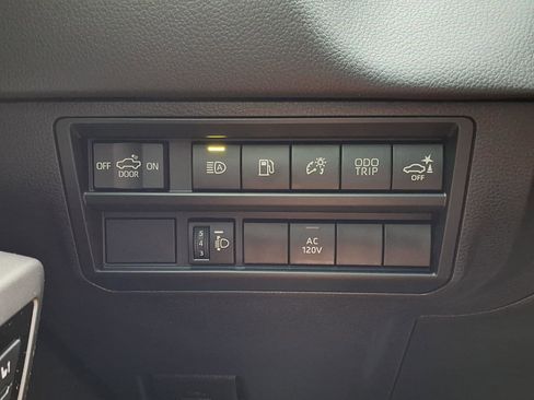 Used 2024 Toyota Tundra Limited w/ Power Package AWD/4WD image 21