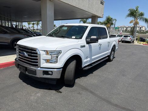 Used 2017 Ford F150 XLT w/ Equipment Group 302A Luxury RWD image 4