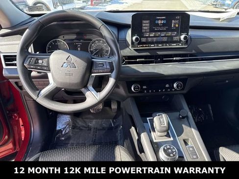 Used 2022 Mitsubishi Outlander ES image 17