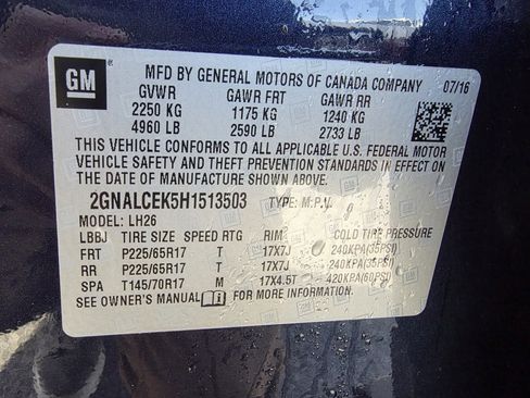 Used 2017 Chevrolet Equinox LT w/ Convenience Package image 32