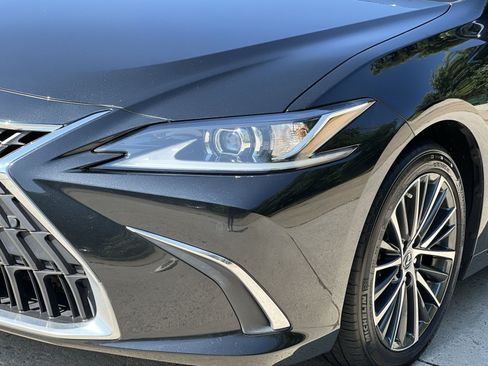 Used 2022 Lexus ES 350 w/ Premium Package FWD image 13