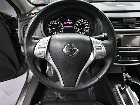 Used 2016 Nissan Altima 2.5 SL w/ Moonroof Package image 22