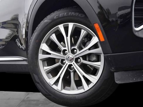 Used 2023 Buick Envision Preferred image 3