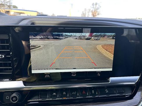 Used 2025 Chevrolet Silverado 1500 LT Trail Boss w/ Convenience Package II image 15