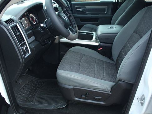 Used 2015 RAM 1500 Lone Star AWD/4WD image 17