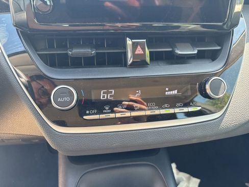 Used 2026 Toyota Corolla LE FWD image 16