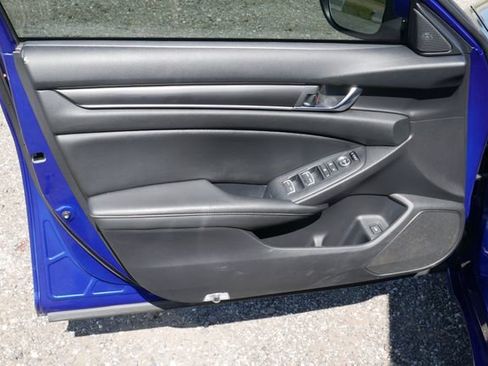 Used 2019 Honda Accord Sport image 13