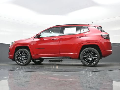 Used 2022 Jeep Compass Limited w/ (RED) Package AWD/4WD image 29