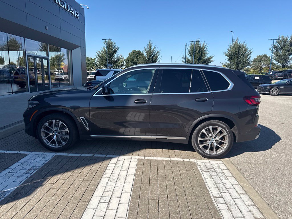 Used 2023 BMW X5 xDrive40i w/ Premium Package AWD/4WD image 8