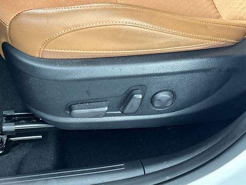 Used 2025 Kia Soul EX image 19