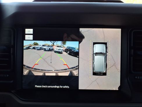 Used 2023 Ford Bronco Wildtrak AWD/4WD image 21