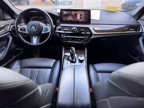 Used 2023 BMW M550i xDrive w/ Executive Package AWD/4WD image 12