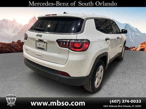 Used 2023 Jeep Compass Sport AWD/4WD image 2