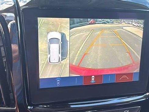 Used 2018 Chevrolet Traverse LT w/ LPO, Floor Liner Package FWD image 19