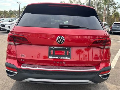 Used 2022 Volkswagen Taos SE image 10