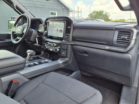 Used 2024 Ford F150 XLT w/ XLT Black Appearance Package image 11
