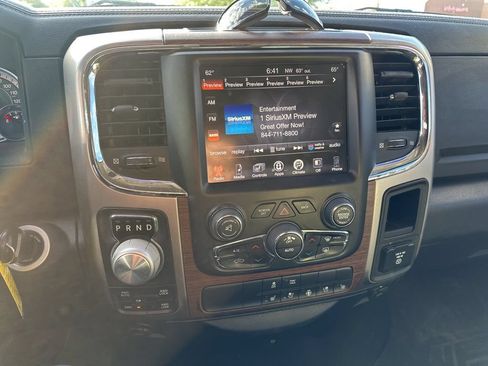 Used 2017 RAM 1500 Laramie AWD/4WD image 9