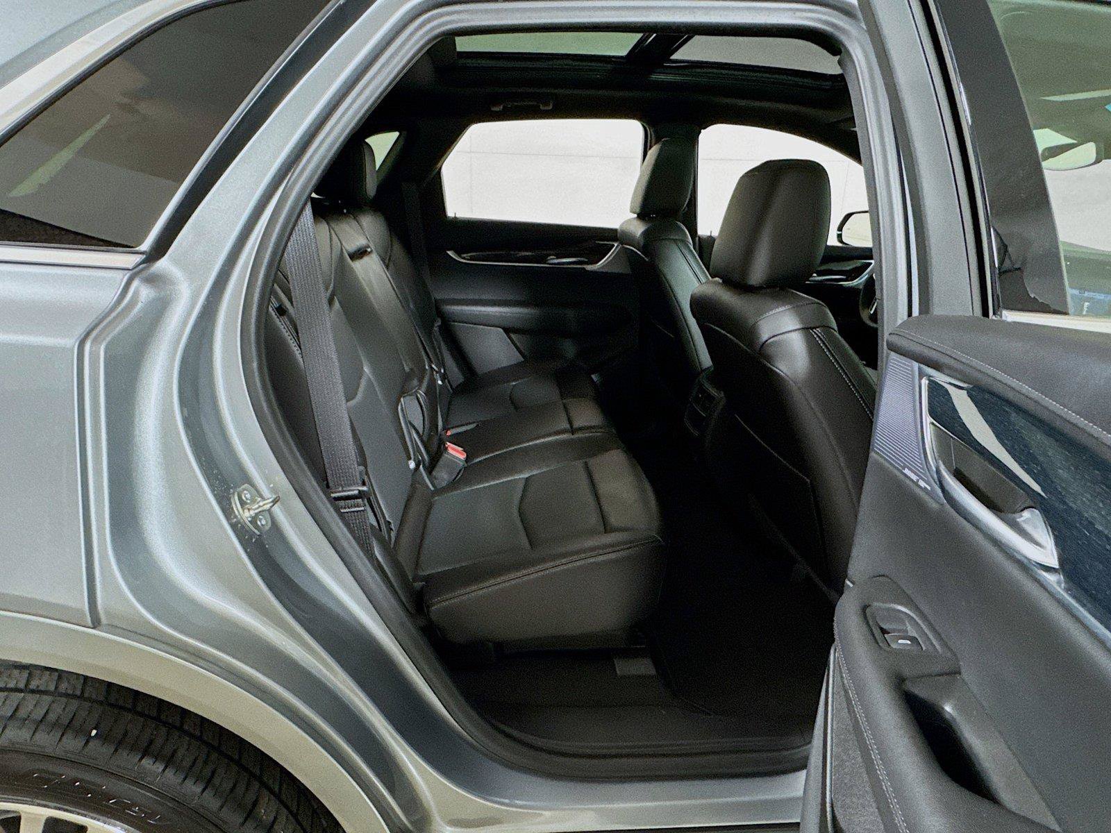 Used 2025 Cadillac XT5 Premium Luxury FWD image 27