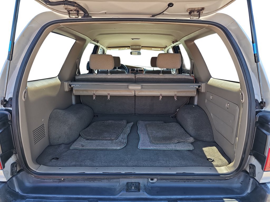 Used 2000 Toyota 4Runner SR5 RWD image 28