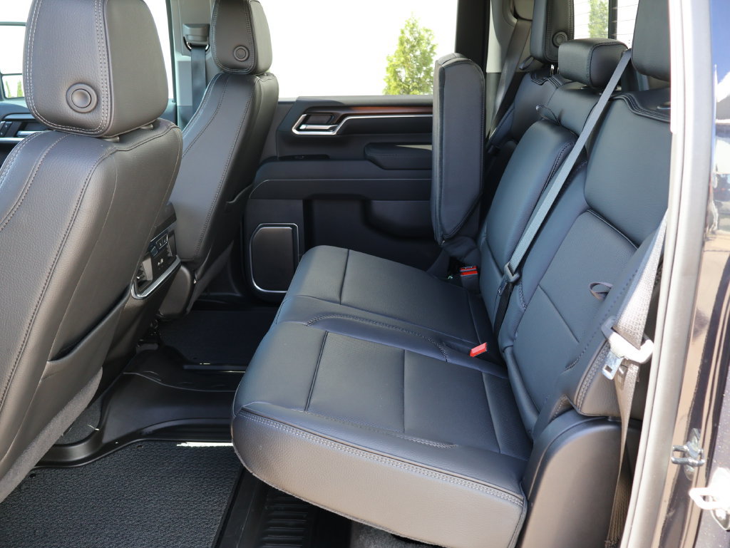 Certified 2026 GMC Sierra 2500 Denali w/ Denali Reserve Package AWD/4WD image 10