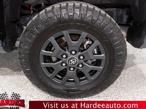 Used 2025 Toyota 4Runner SR5 RWD image 10